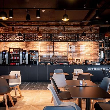 Ibis Styles Valenciennes Petite Foret 외부 사진