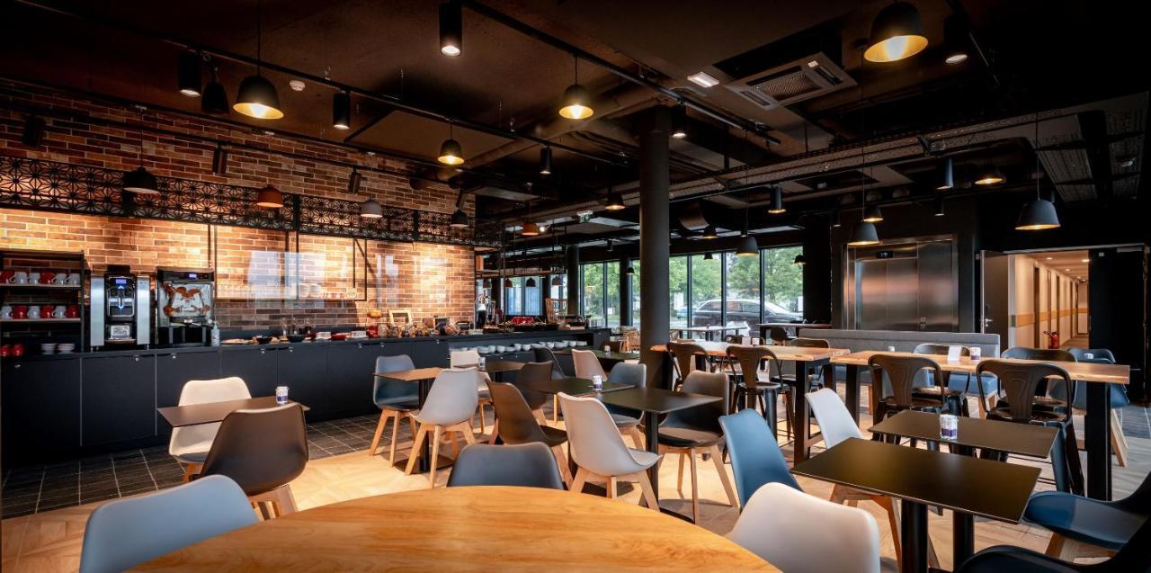 Ibis Styles Valenciennes Petite Foret 외부 사진