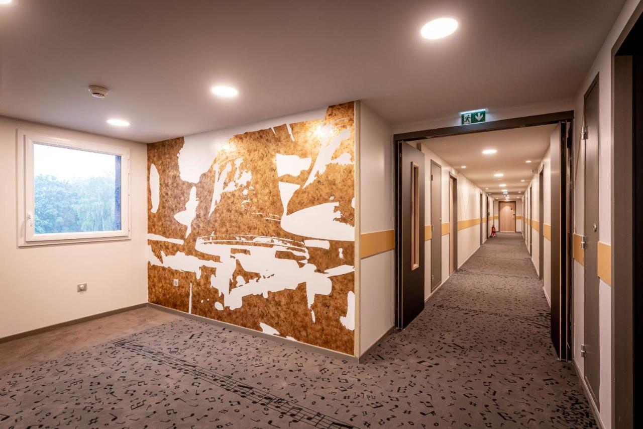 Ibis Styles Valenciennes Petite Foret 외부 사진